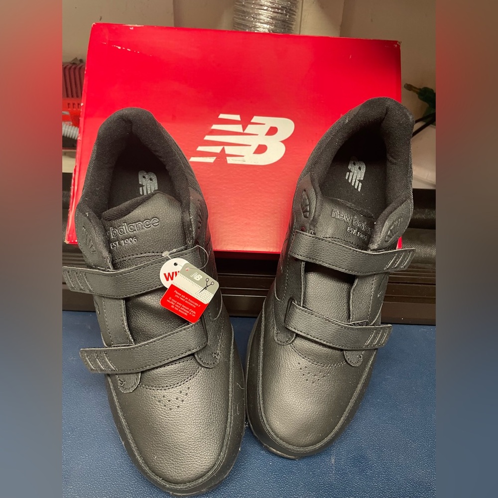 New Balance Men's Black Velcro Sneakers Size 15 xxw Big & Tall
